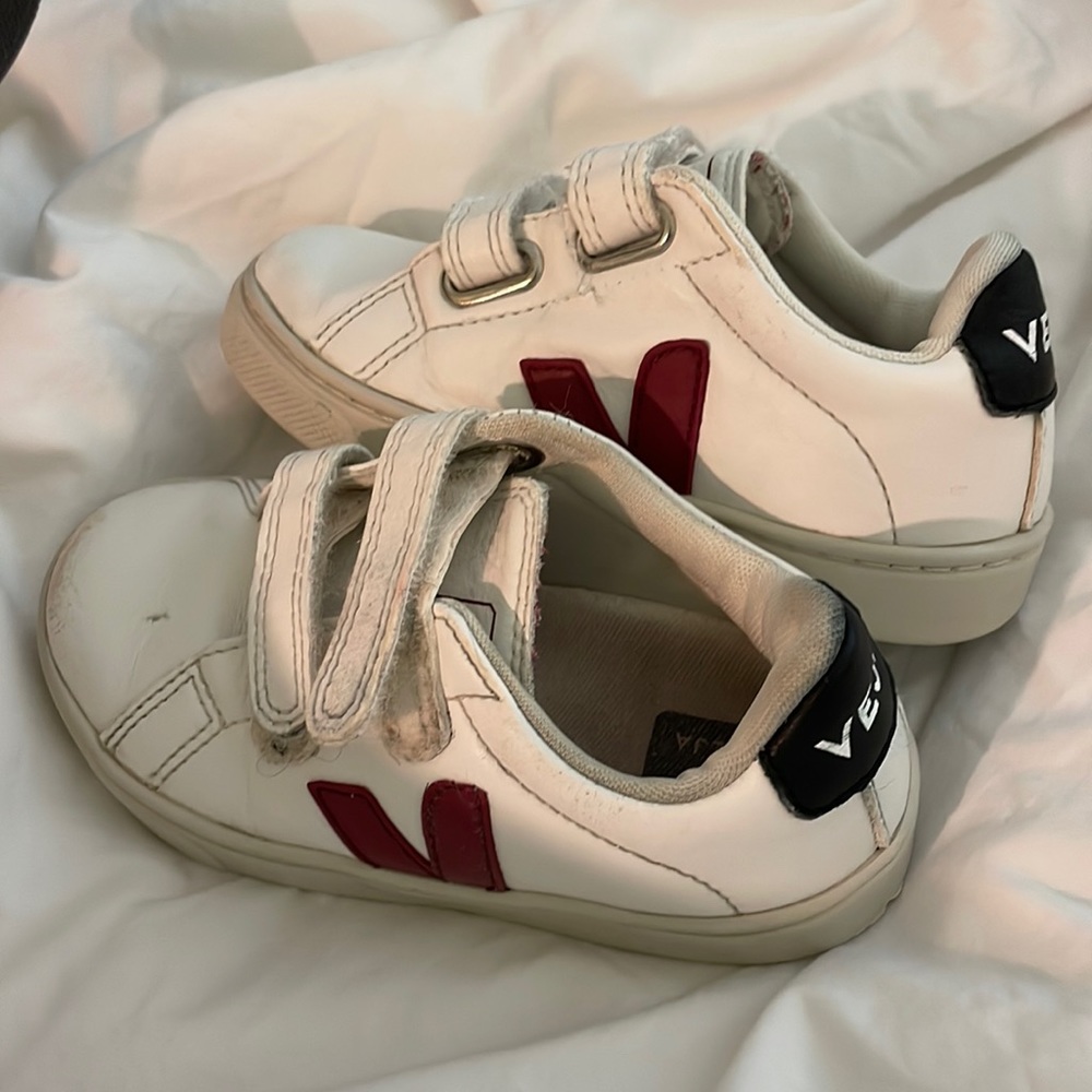 Veja Kids US9.5